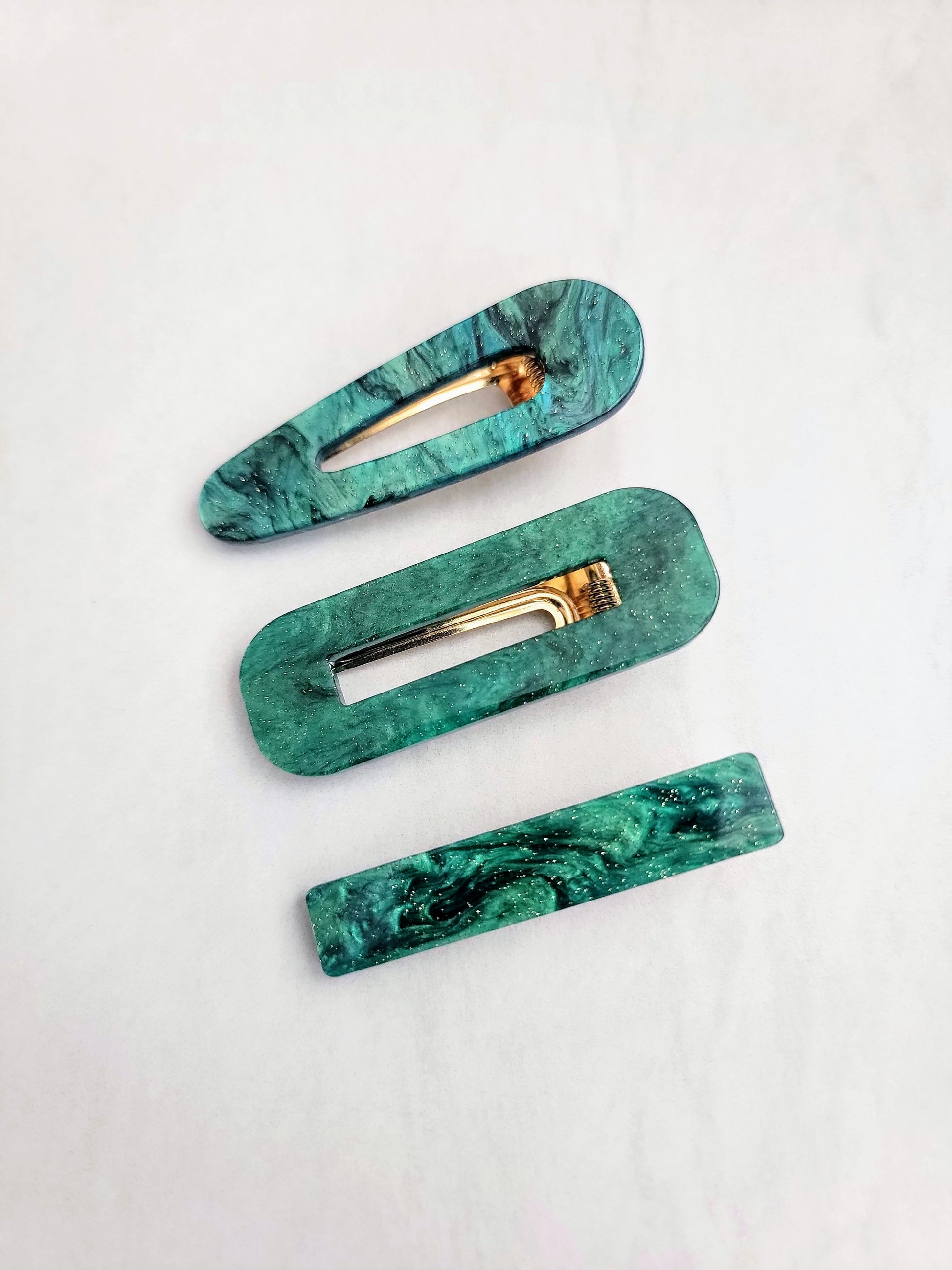 Resin Hair Clip Set In Emerald Galaxy - Pink Love Monet